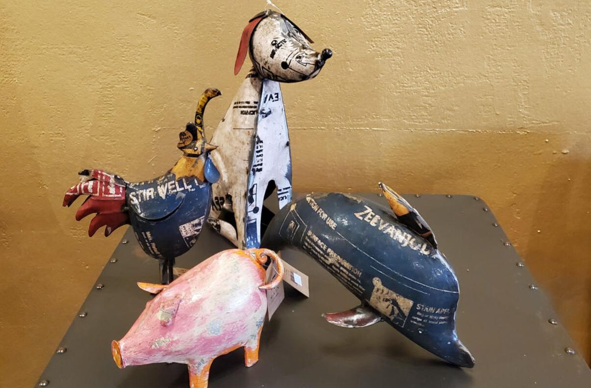 Metal animal sculptures